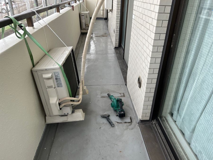 m21 | 防水工事は神奈川県横浜市の横浜防水職人 ベランダ室外吊るし上げ