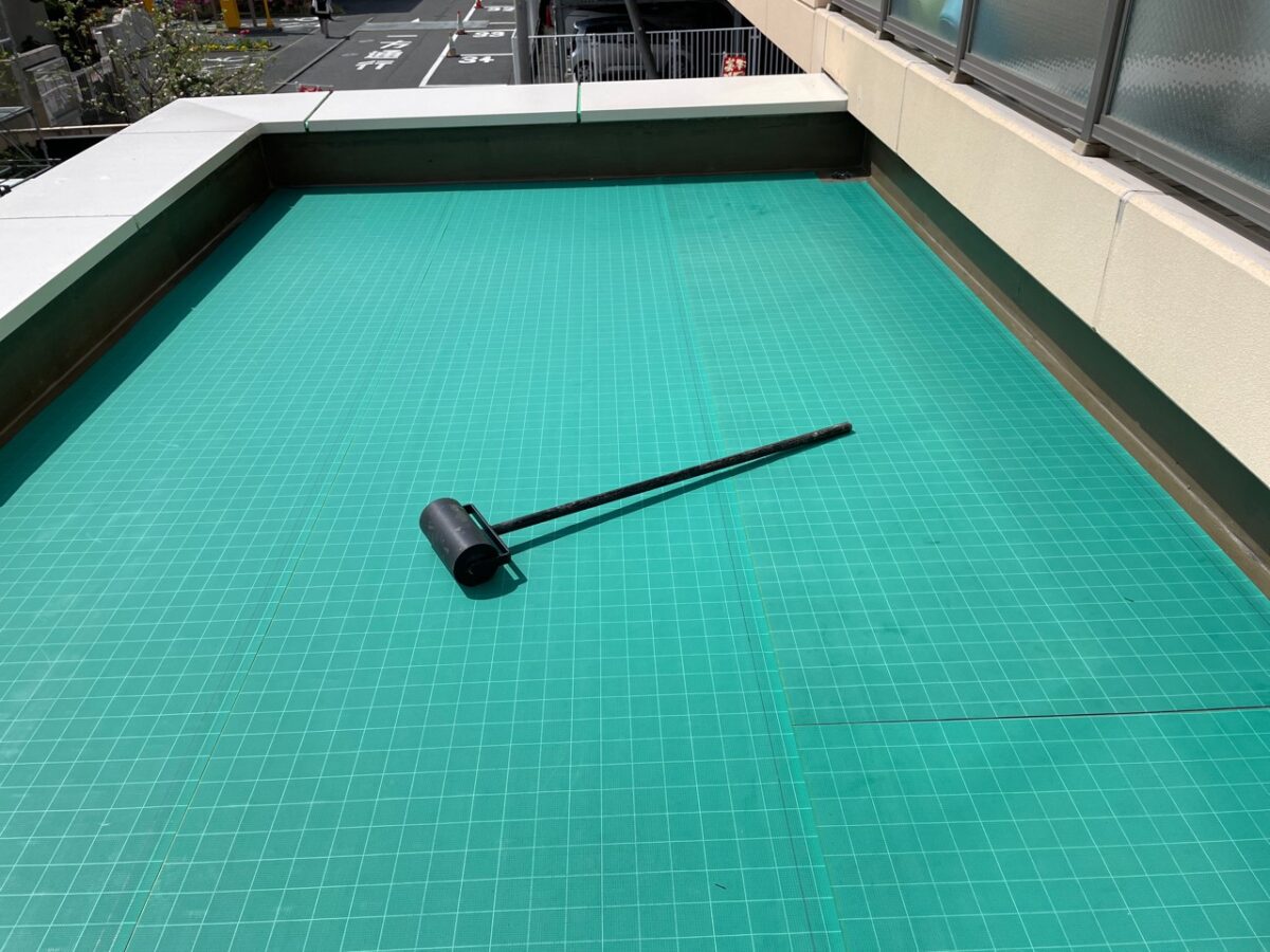 line_35287331372632 1 | 防水工事は神奈川県横浜市の横浜防水職人 シート転圧