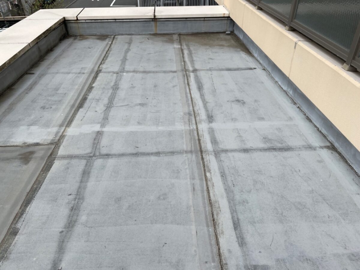 line_35294833547993 1 | 防水工事は神奈川県横浜市の横浜防水職人 屋上施工前