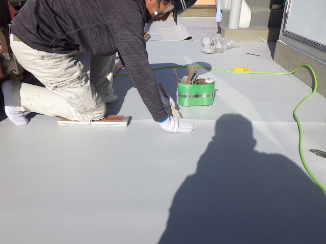 塩ビシート繋ぎ目処理