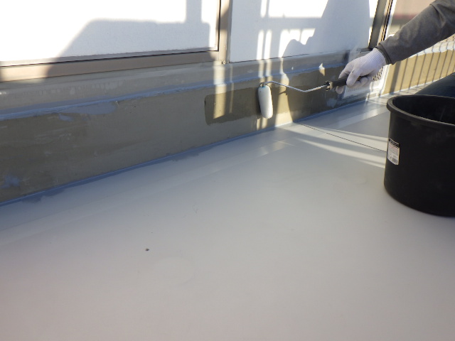 立上りプライマー塗布