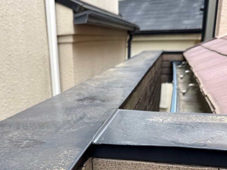 S__105373707_0 | 防水工事は神奈川県横浜市の横浜防水職人 笠木現状①