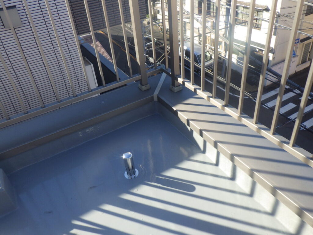 完了検査時の屋上と脱気筒まわり